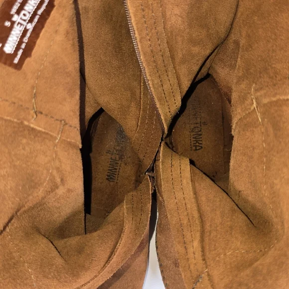 Minnetonka Double Fringe Suede Moccasin Indie Boho Boots Brown Size 5 - Picture 12 of 16